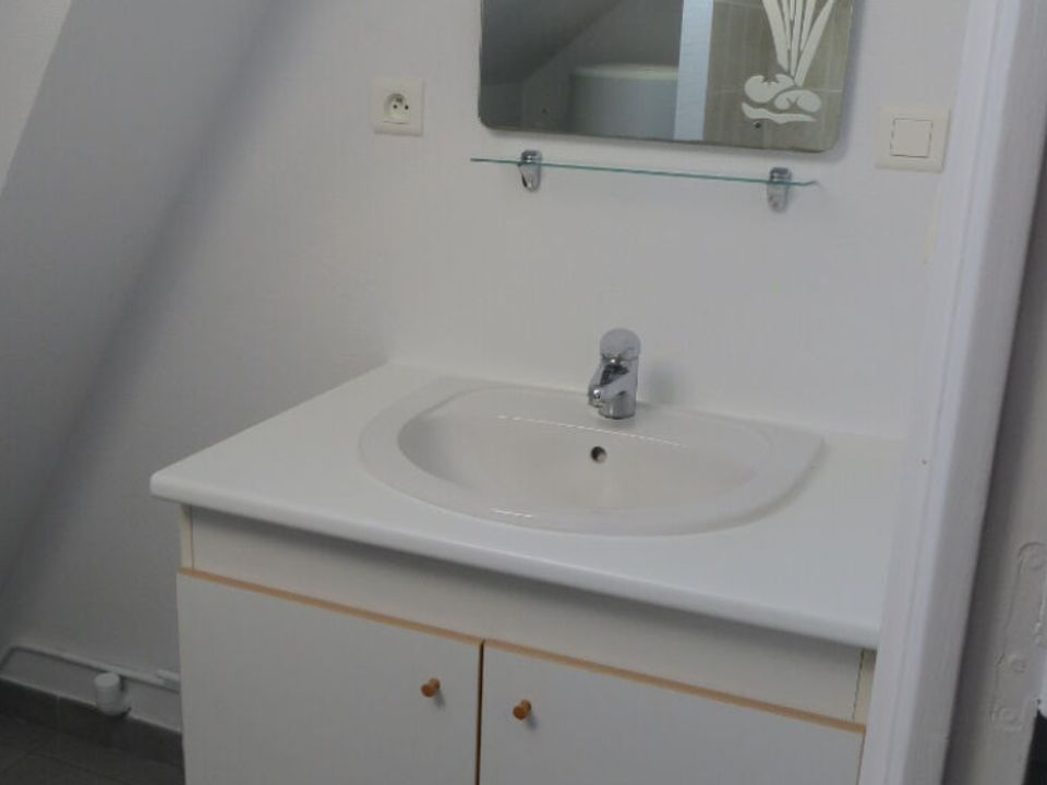 Apartment in Ploermel, Morbihan - photo 2