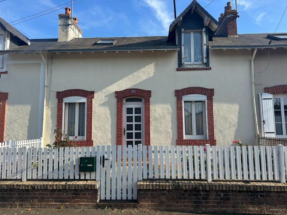 Byhus i Sainte-Jamme-sur-Sarthe, Sarthe - foto 1