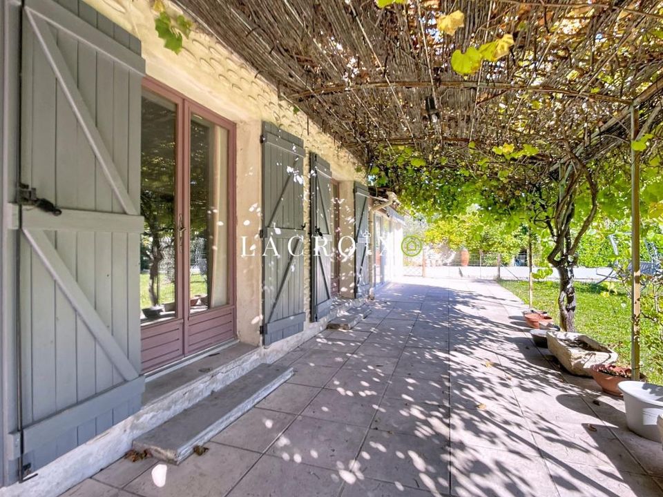 Villa i Pernes-les-Fontaines, Vaucluse - bilde 1