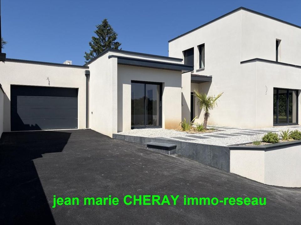 Villa i Juigne-sur-Loire, Maine-et-Loire - foto 1