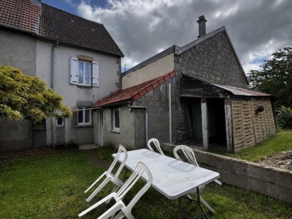Village house in Chenerailles, Creuse - photo 2