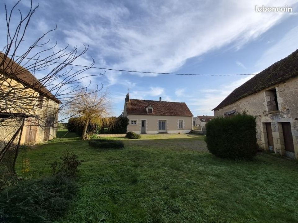 Villa em Pouligny-Saint-Pierre, Indre - foto 1