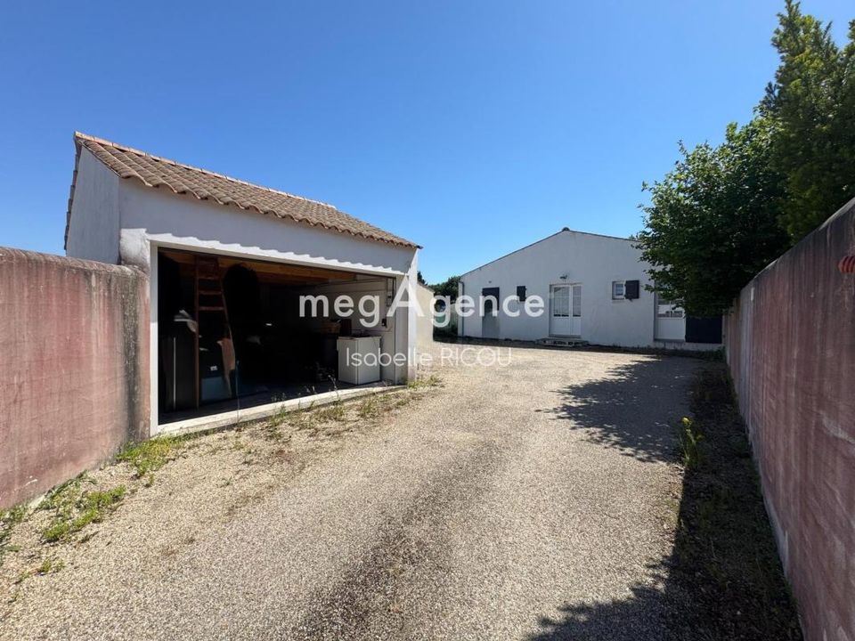 Landejendom i Dolus-d'Oleron, Charente-Maritime - foto 1