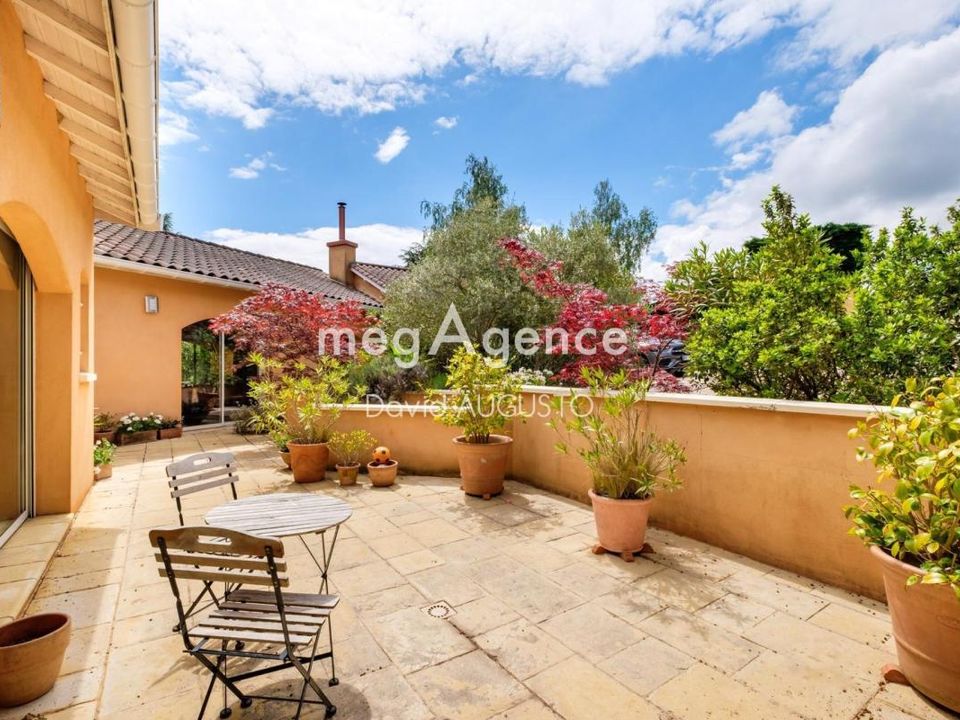 Villa i Limonest, Rhone - foto 1