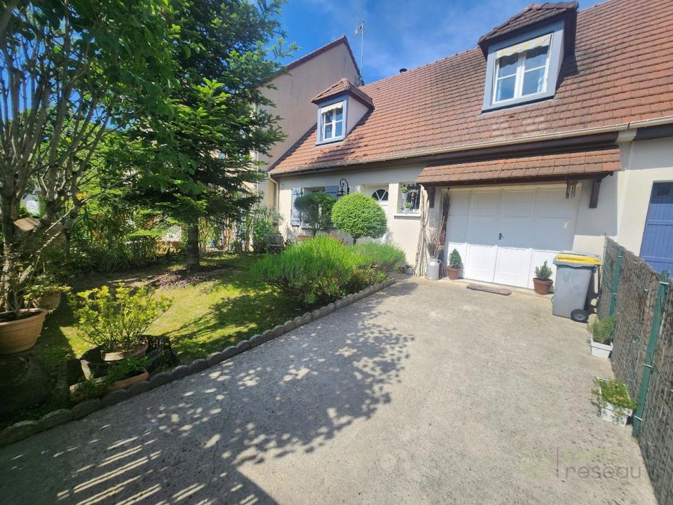 Villa i Moussy-le-Neuf, Seine-et-Marne - foto 1