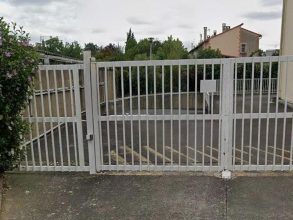 Parkeringsplads i Toulouse, Haute-Garonne - foto 1