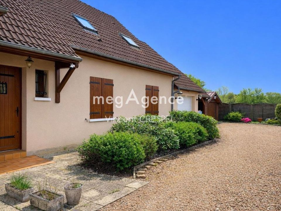 Villa in La Flèche, Sarthe - photo 3