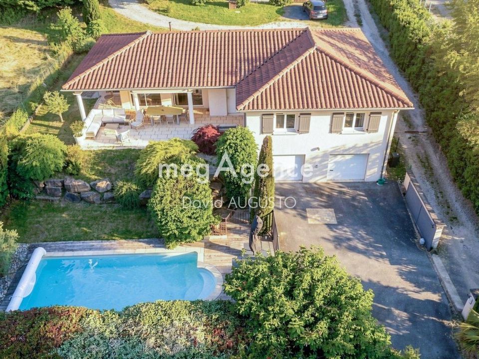 Villa i Lucenay, Rhone - foto 1