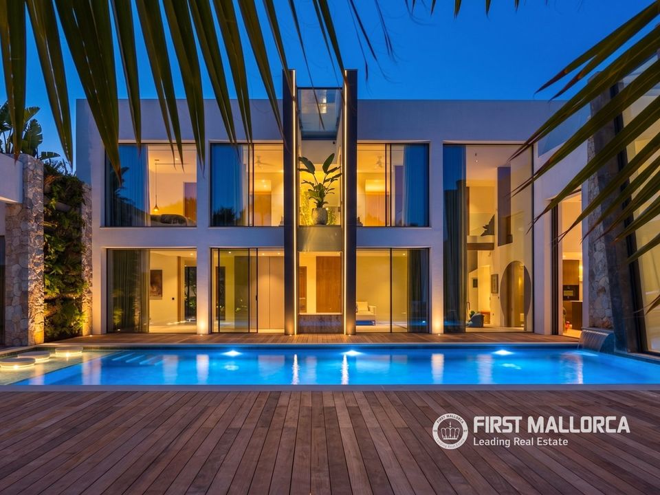 Villa i Nova Santa Ponsa, Mallorca - foto 1