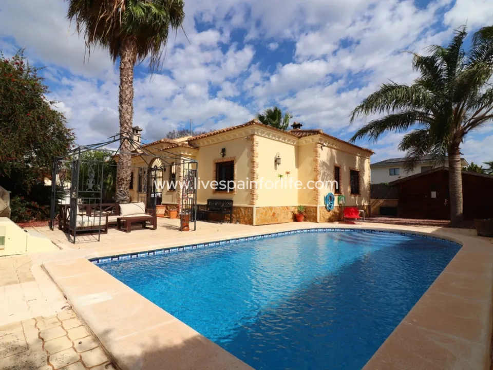 Masia a Formentera Del Segura, Alicante - foto 1