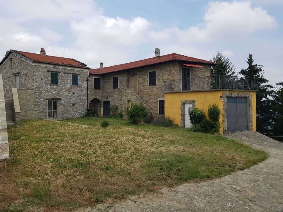 Farm hus i San Giorgio Scarampi, Asti - foto 1