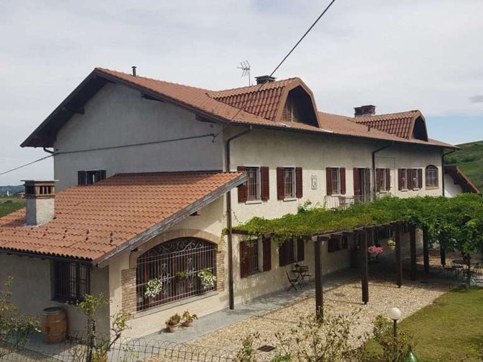 Farm hus i Nizza Monferrato, Asti - foto 1