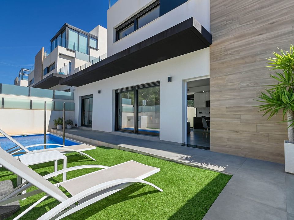 Villa a Villamartin, Alicante - foto 1