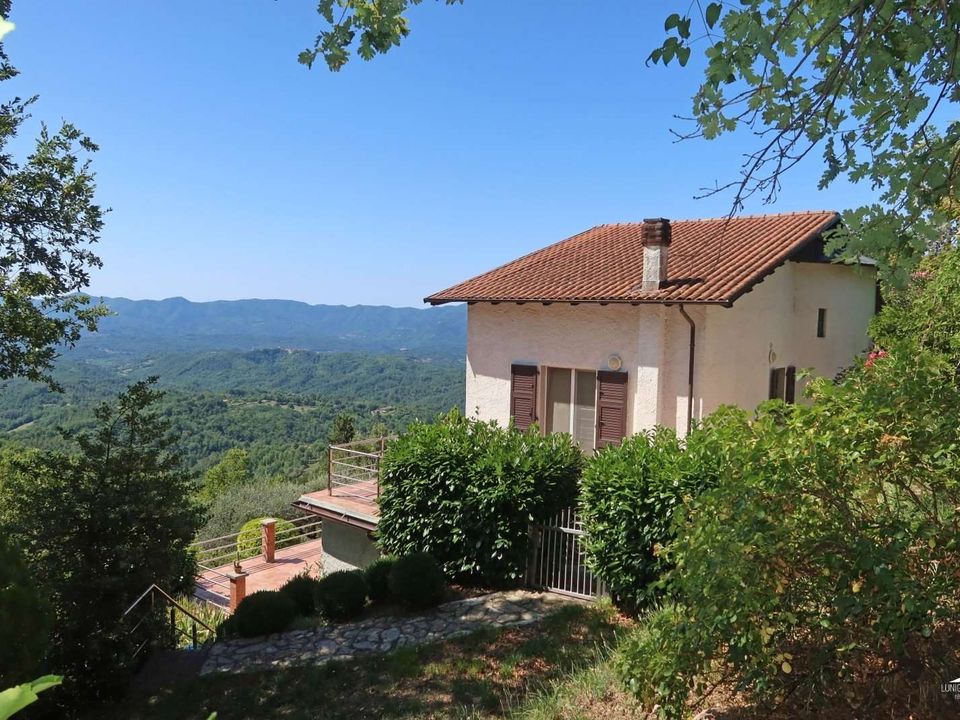 Villa i Licciana Nardi, Massa and Carrara - foto 1