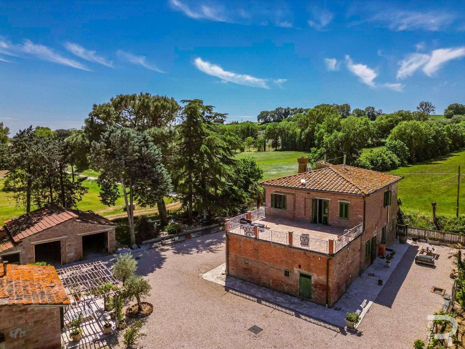 Farm hus i Foiano della Chiana, Arezzo - foto 1