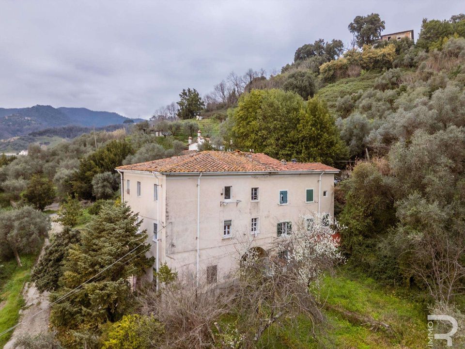 Villa i Carrara, Massa and Carrara - foto 1