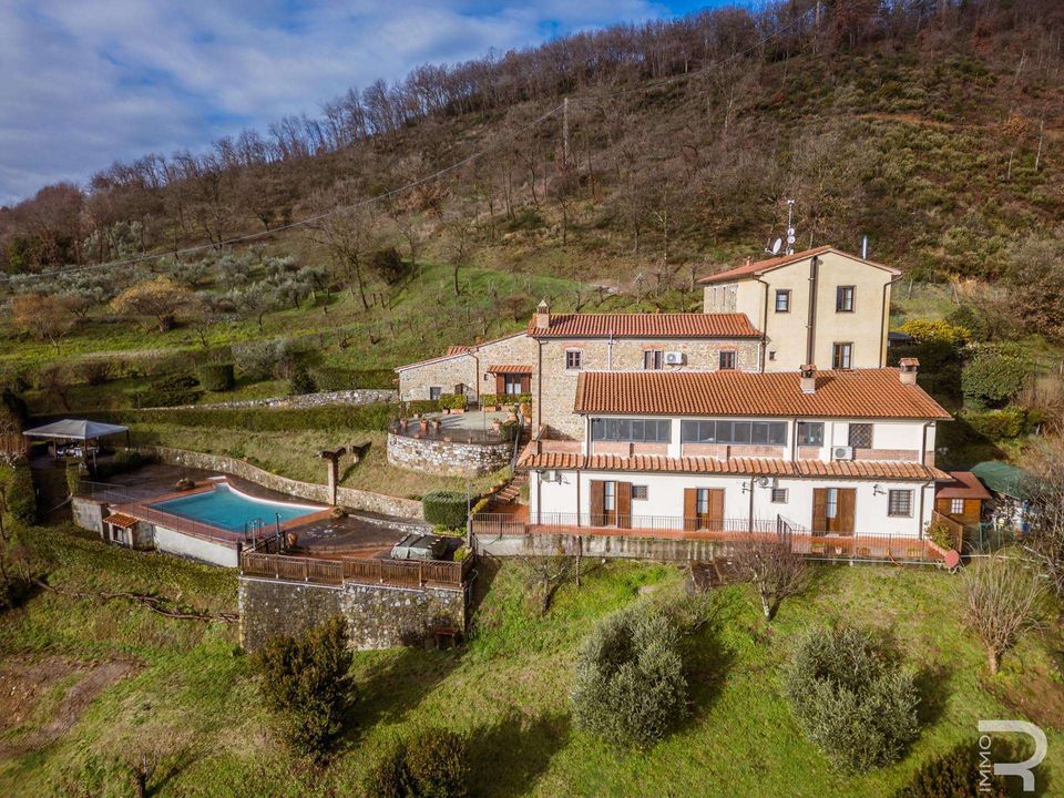 Landejendom i Serravalle Pistoiese, Pistoia - foto 1
