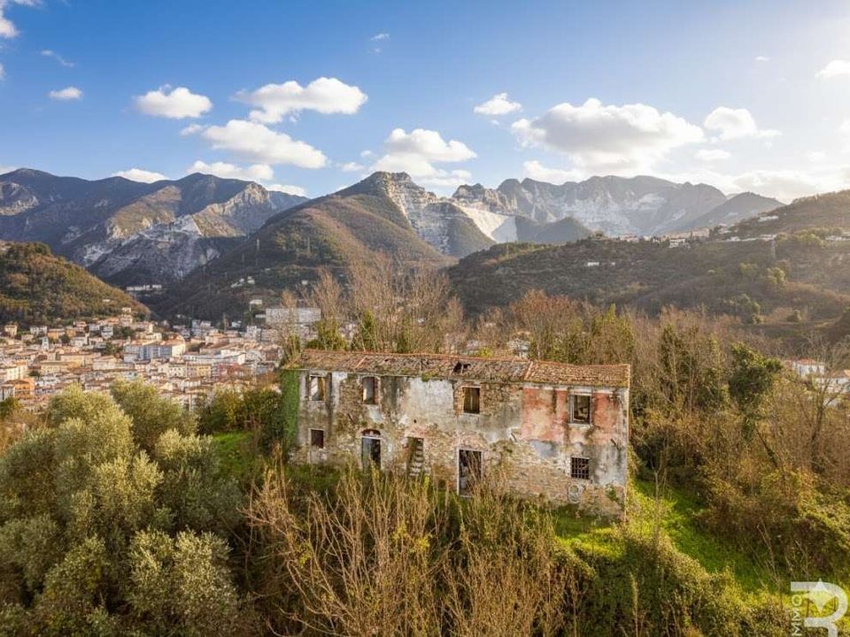 Farm hus i Carrara, Massa and Carrara - foto 1