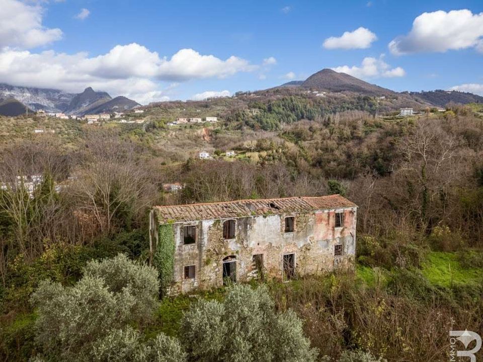 Farm hus i Carrara, Massa and Carrara - foto 2
