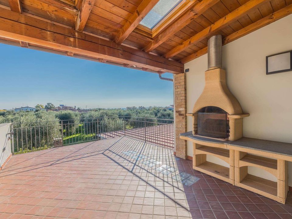 Villa i Manerba Del Garda, Brescia - bilde 1