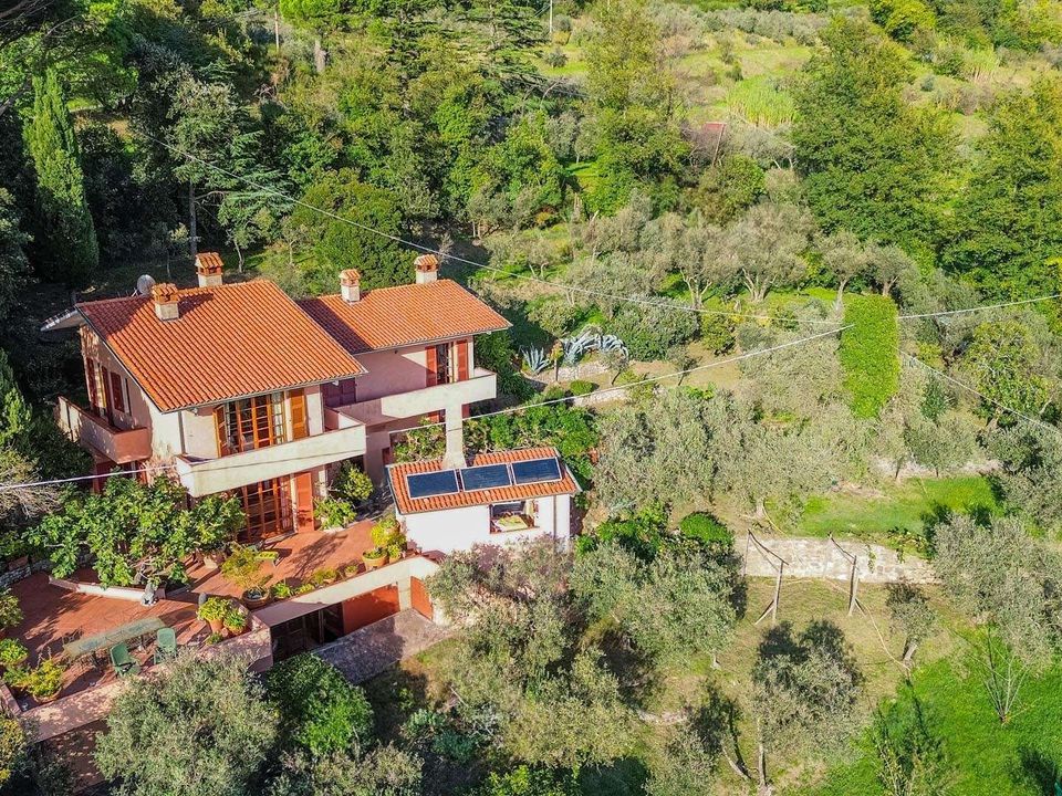 Villa i Fosdinovo, Massa and Carrara - foto 1