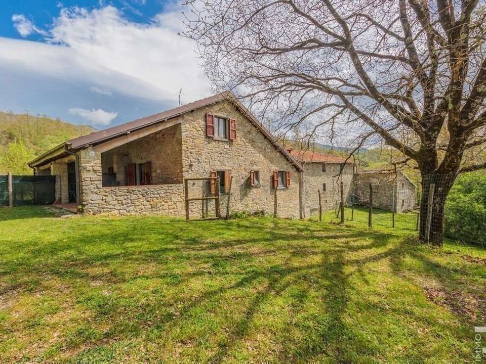 Landejendom i Pieve Santo Stefano, Arezzo - foto 1