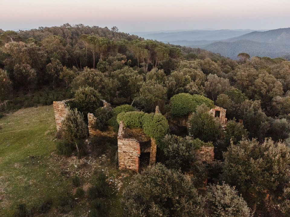 Ruinere i Cruilles, Gerona - foto 1