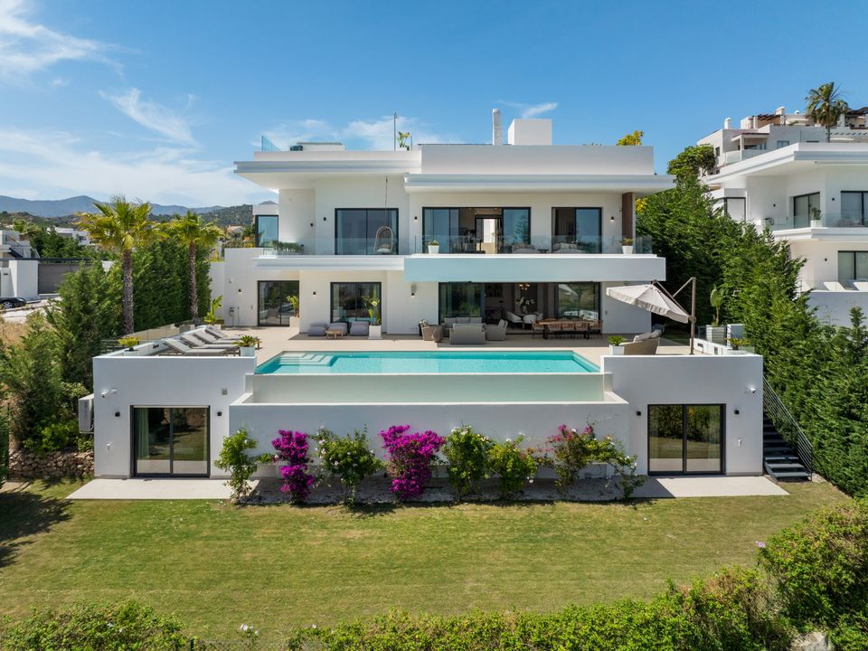 Villa i Estepona, Malaga - foto 1