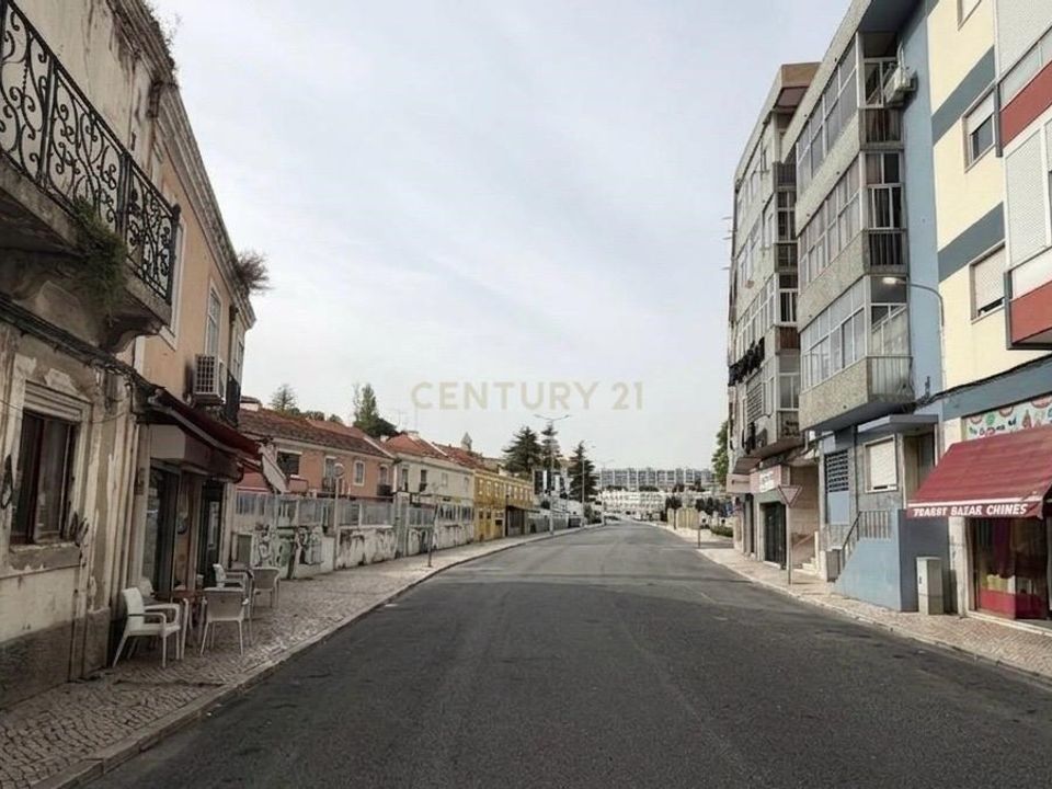 Erhvervsejendom i Sacavem, Lisbon - foto 3