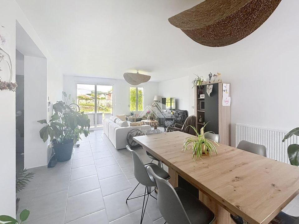 Villa in Mareuil-la-Motte, Oise - photo 3