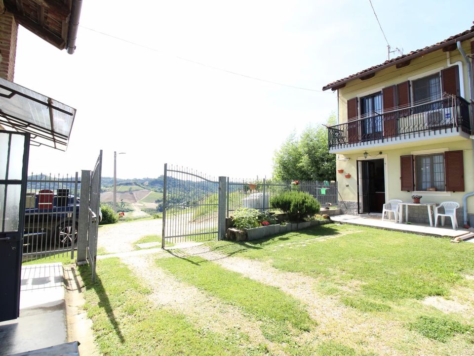 Villa i Santo Stefano Roero, Cuneo - foto 1