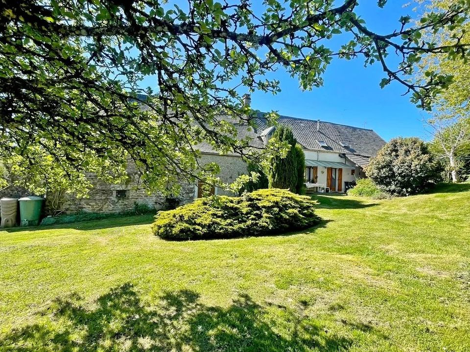 Villa i Quarré-les-Tombes, Yonne - foto 1
