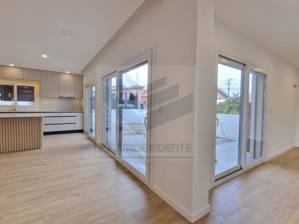 Villa i Fernao Ferro, Setubal - foto 1
