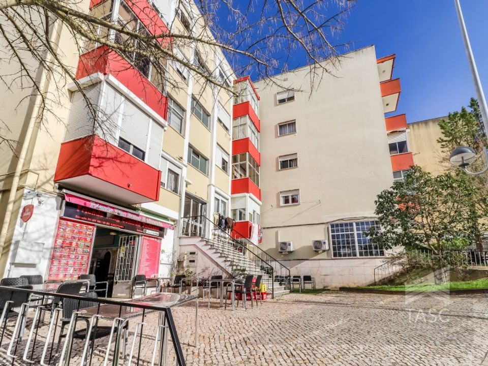 Lejlighed i Amadora, Lisbon - foto 2