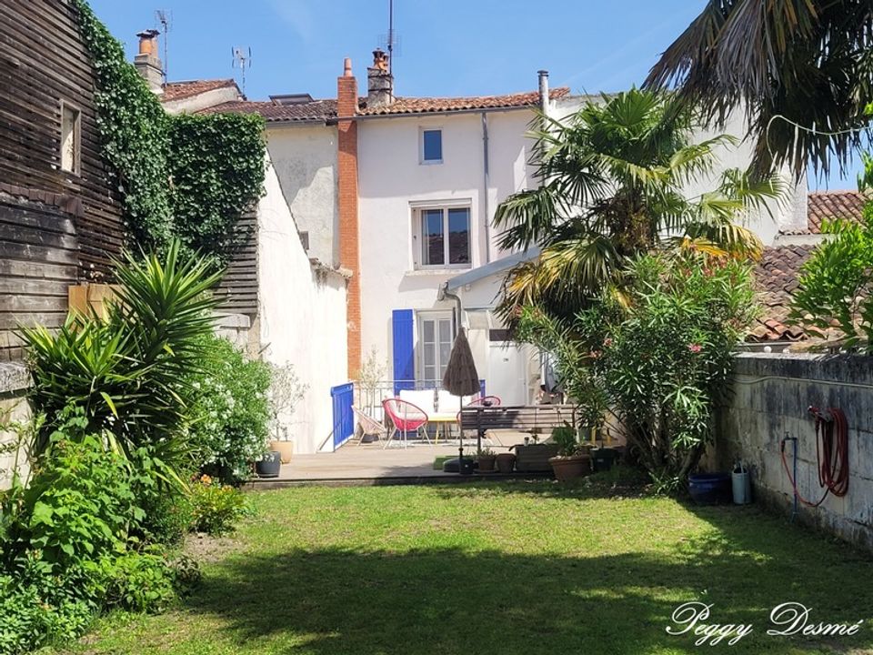 Byhus i Saintes, Charente-Maritime - foto 1