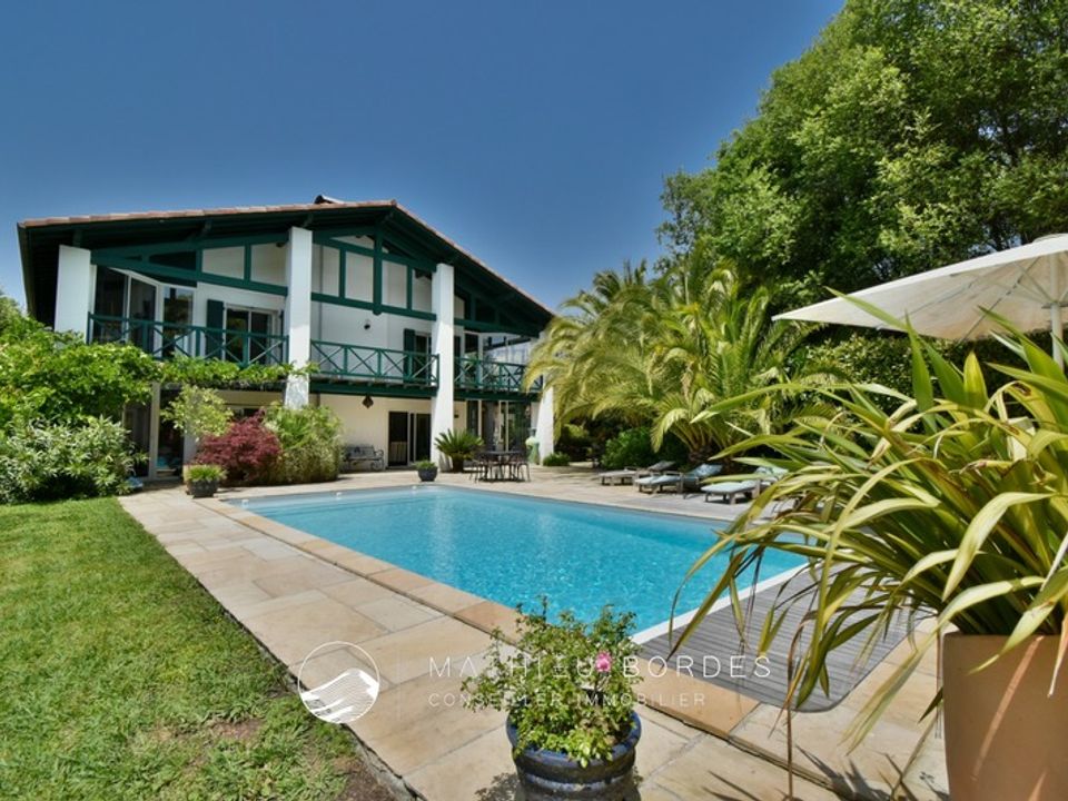 Villa i Villefranque, Pyrenees-Atlantiques - foto 1