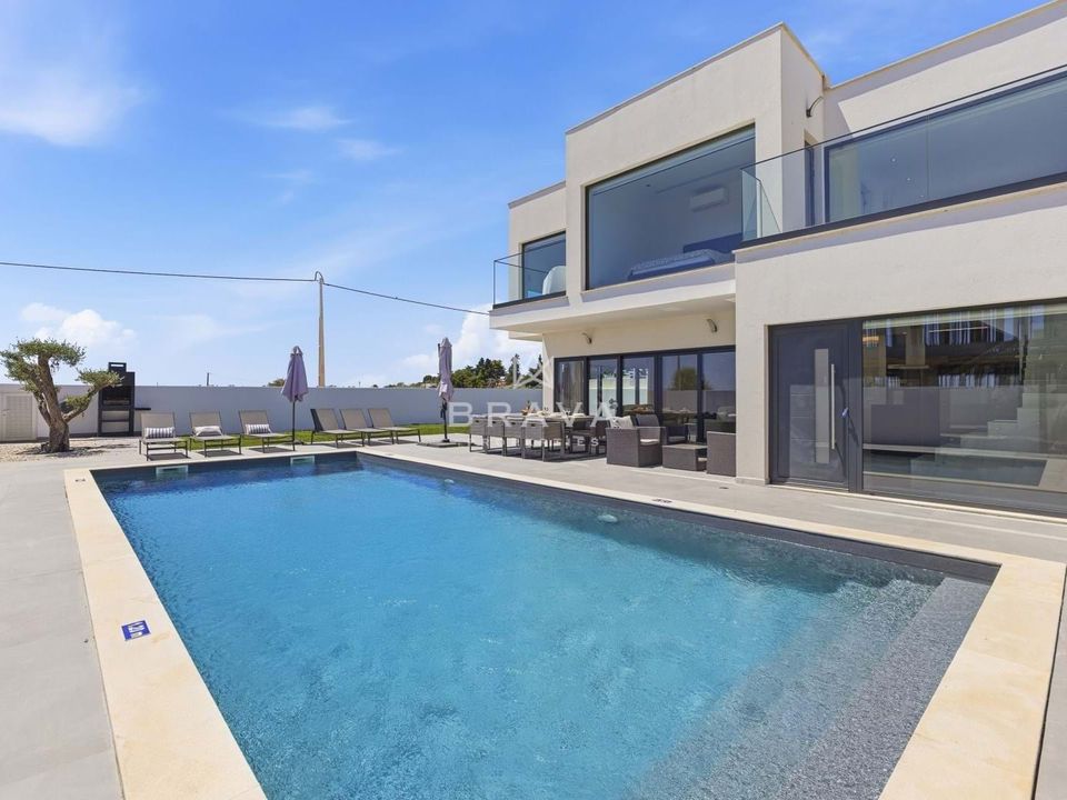 Villa i Armacao de Pera, Faro - foto 1