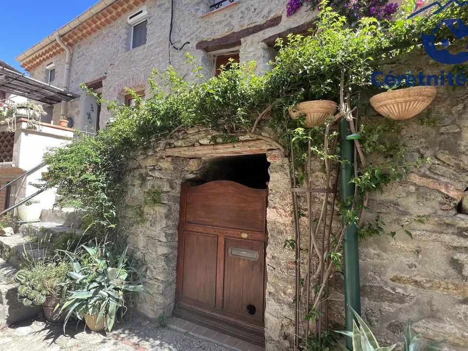 Villa i Saint-Jean-Pla-de-Corts, Pyrenees-Orientales - foto 1