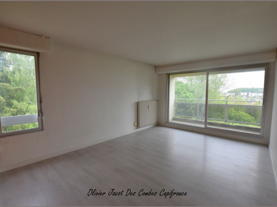 Lejlighed i Montbeliard, Doubs - foto 1
