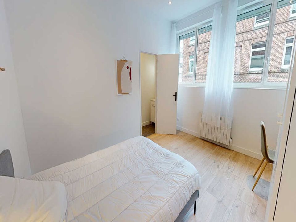 Apartment in Lille, Nord - photo 2