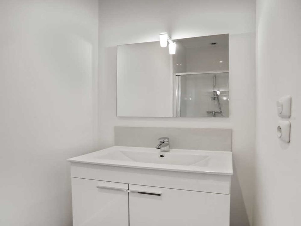 Apartment in Lille, Nord - photo 4