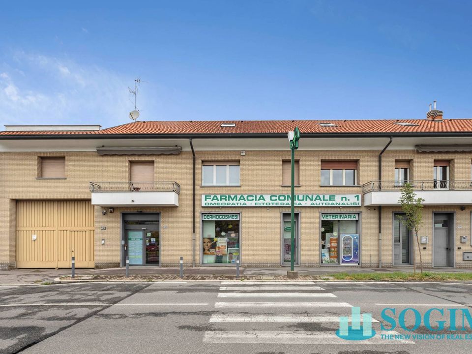 L'establiment comercial a Bovisio Masciago, Monza and Brianza - foto 1