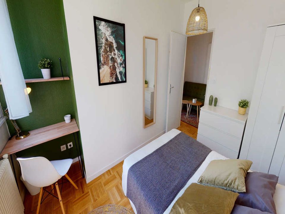 Apartment in Lyon, Rhone - photo 4
