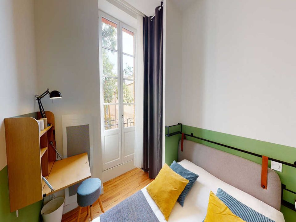 Apartment in Toulouse, Haute-Garonne - photo 2