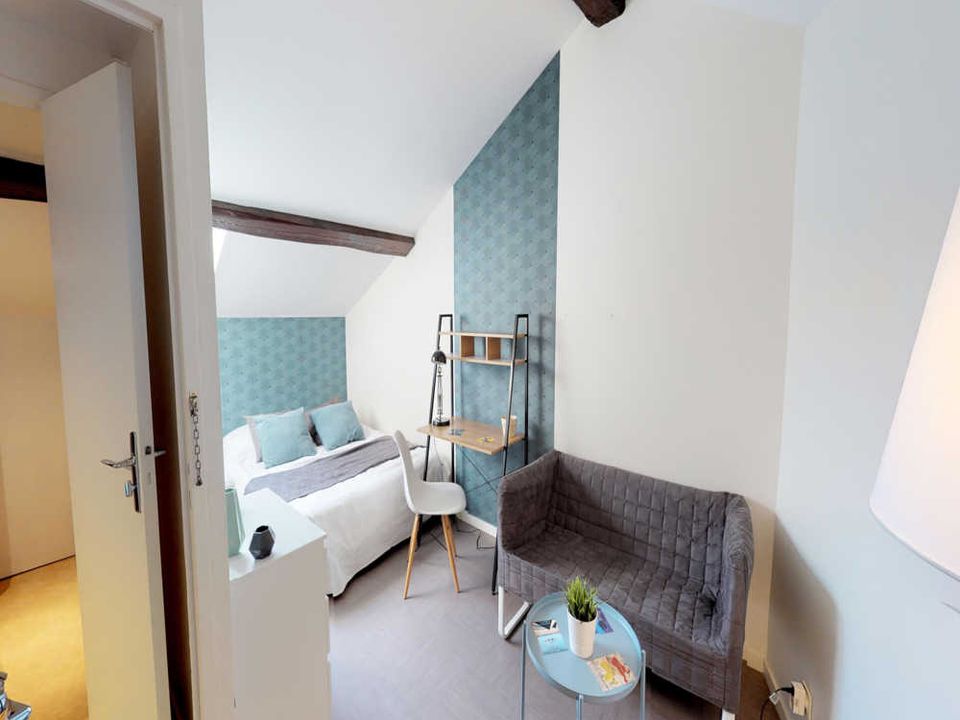 Apartment in Lyon, Rhone - photo 1