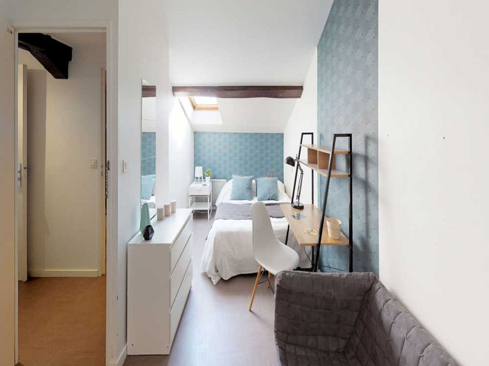 Apartment in Lyon, Rhone - photo 2