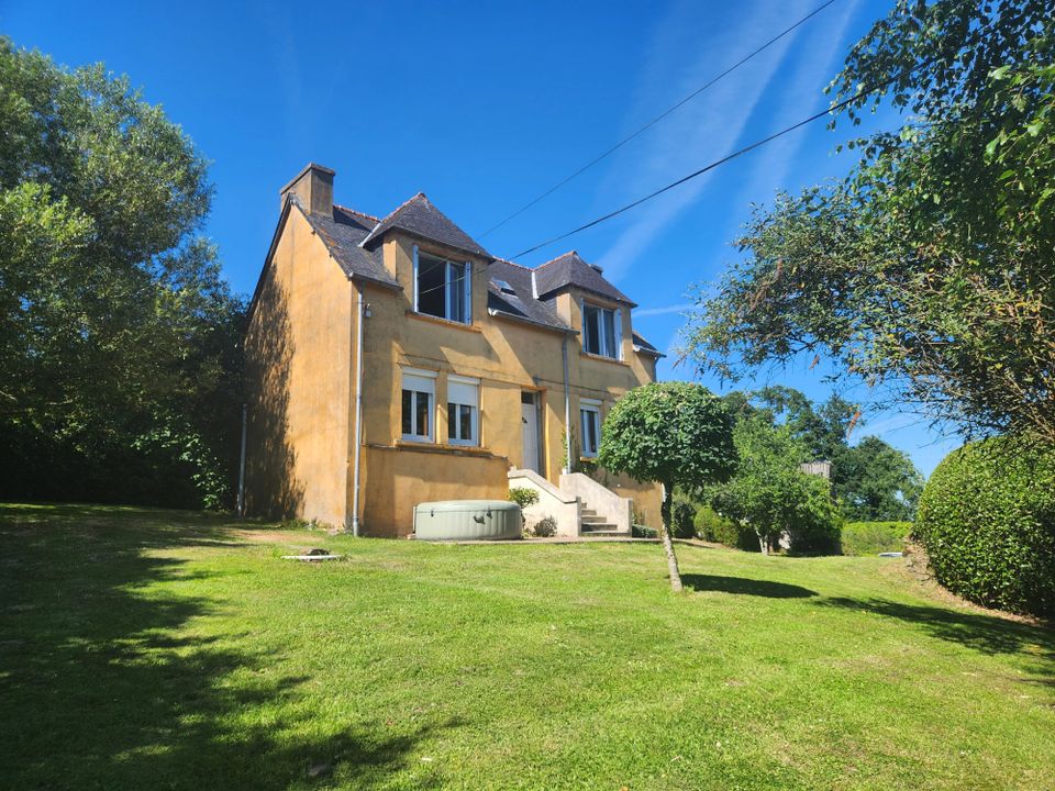 Villa in Saint-Hernin, Finistere - foto 1