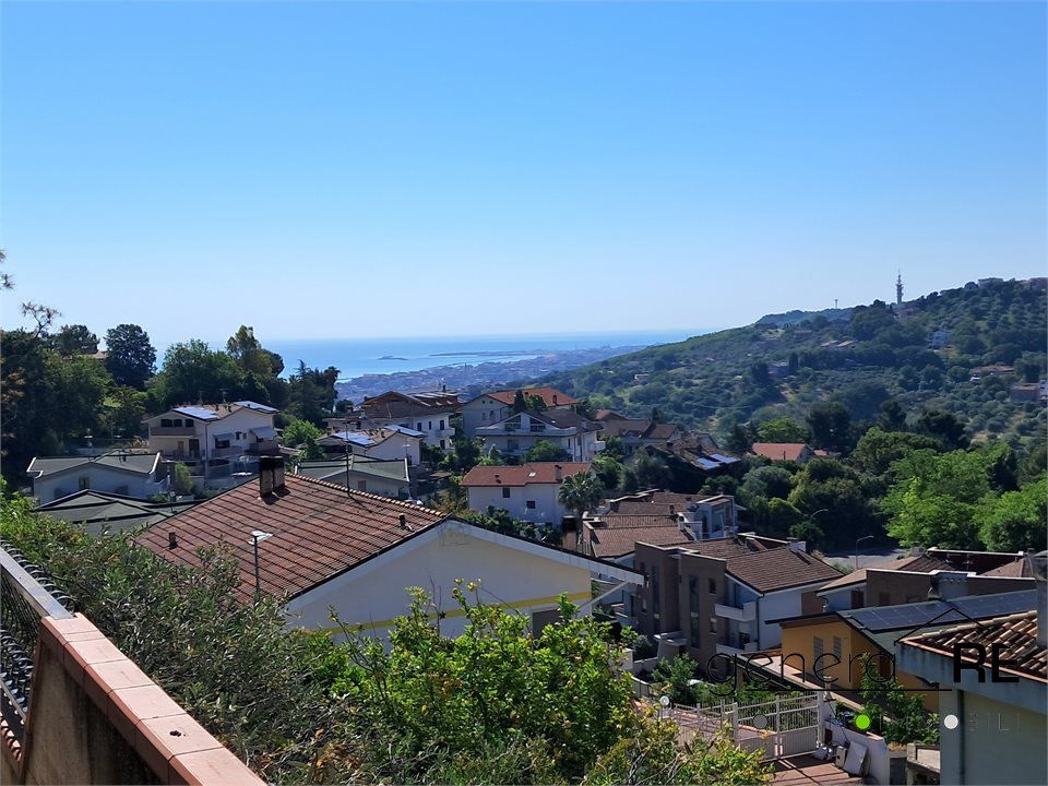 Villa - Montesilvano Marina, Pescara - photo 3