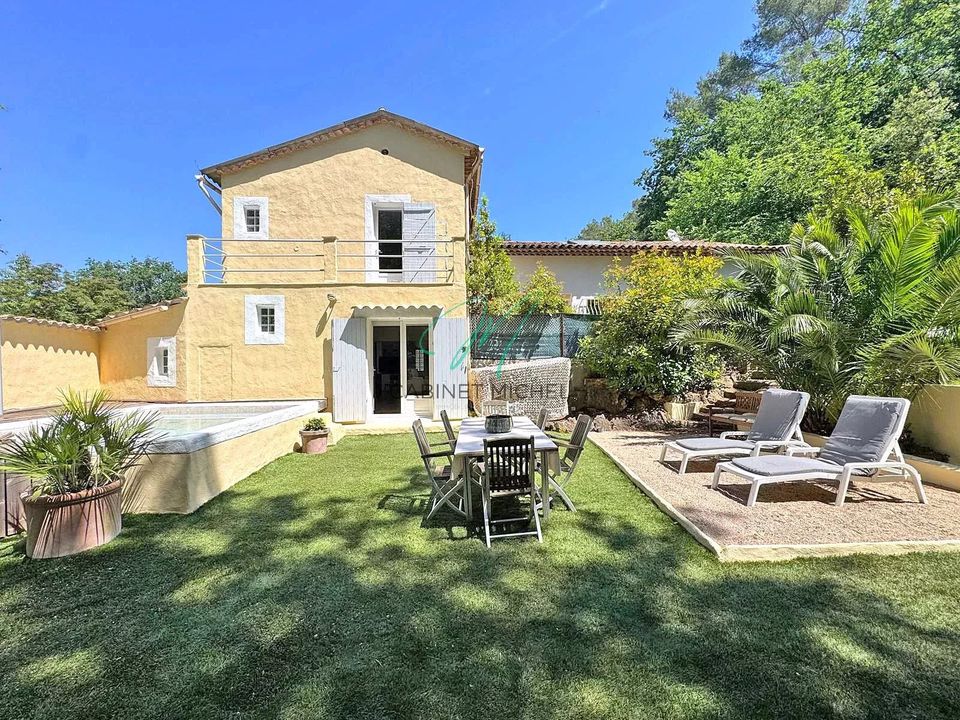 Villa i Roquefort-les-Pins, Alpes-Maritimes - foto 1