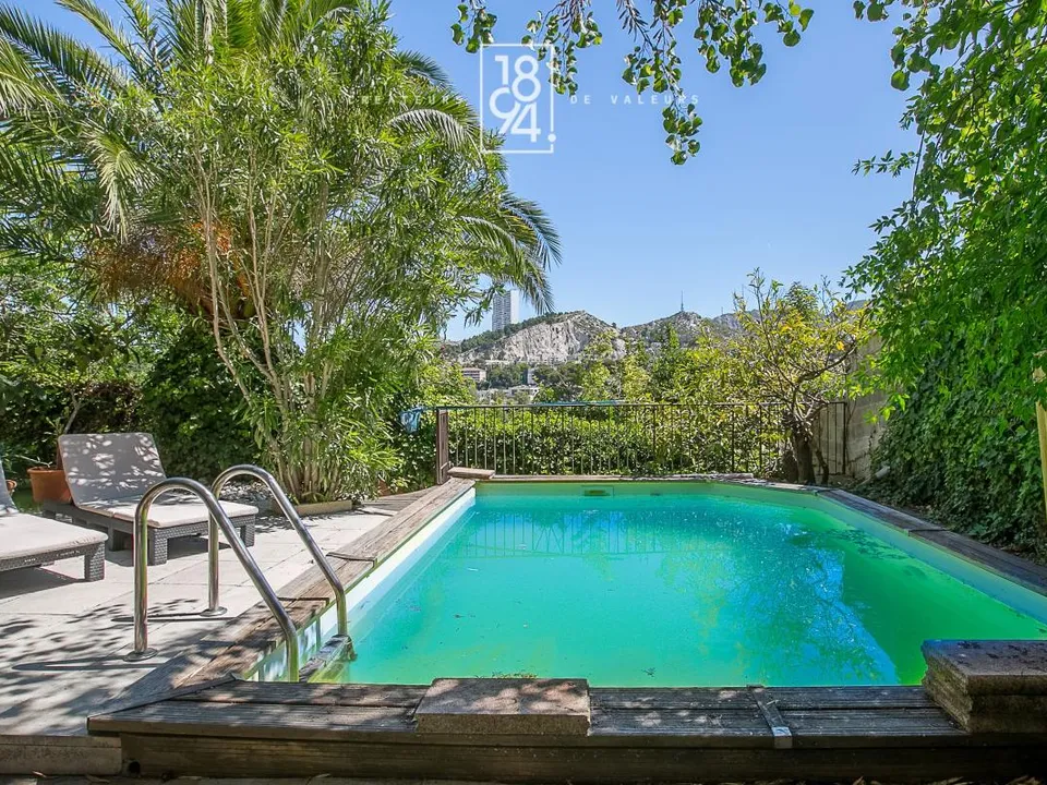 Villa i Marseille, Bouches-du-Rhone - foto 1